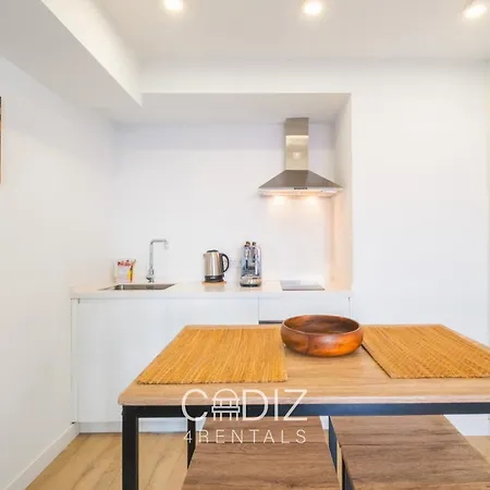 Aventurero By Cadiz4rentals شقة