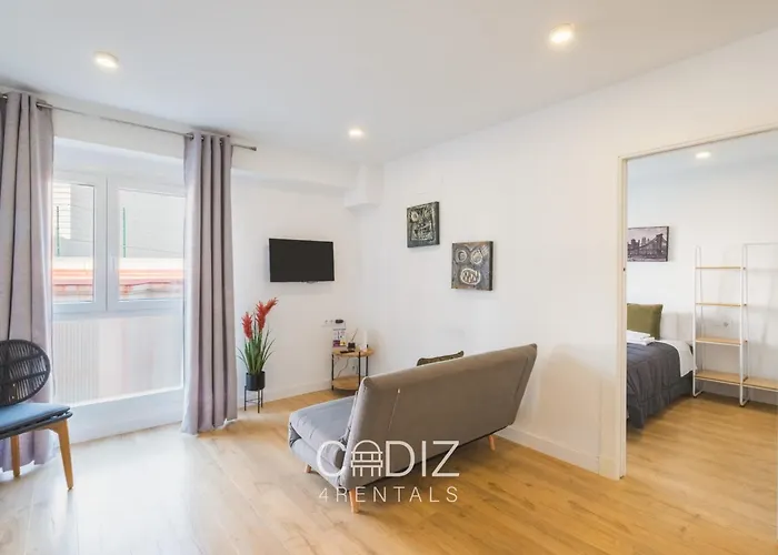 Aventurero By Cadiz4rentals *